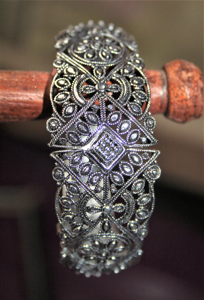 Silver Oxidized Open Brace Kada - GlitterGleam