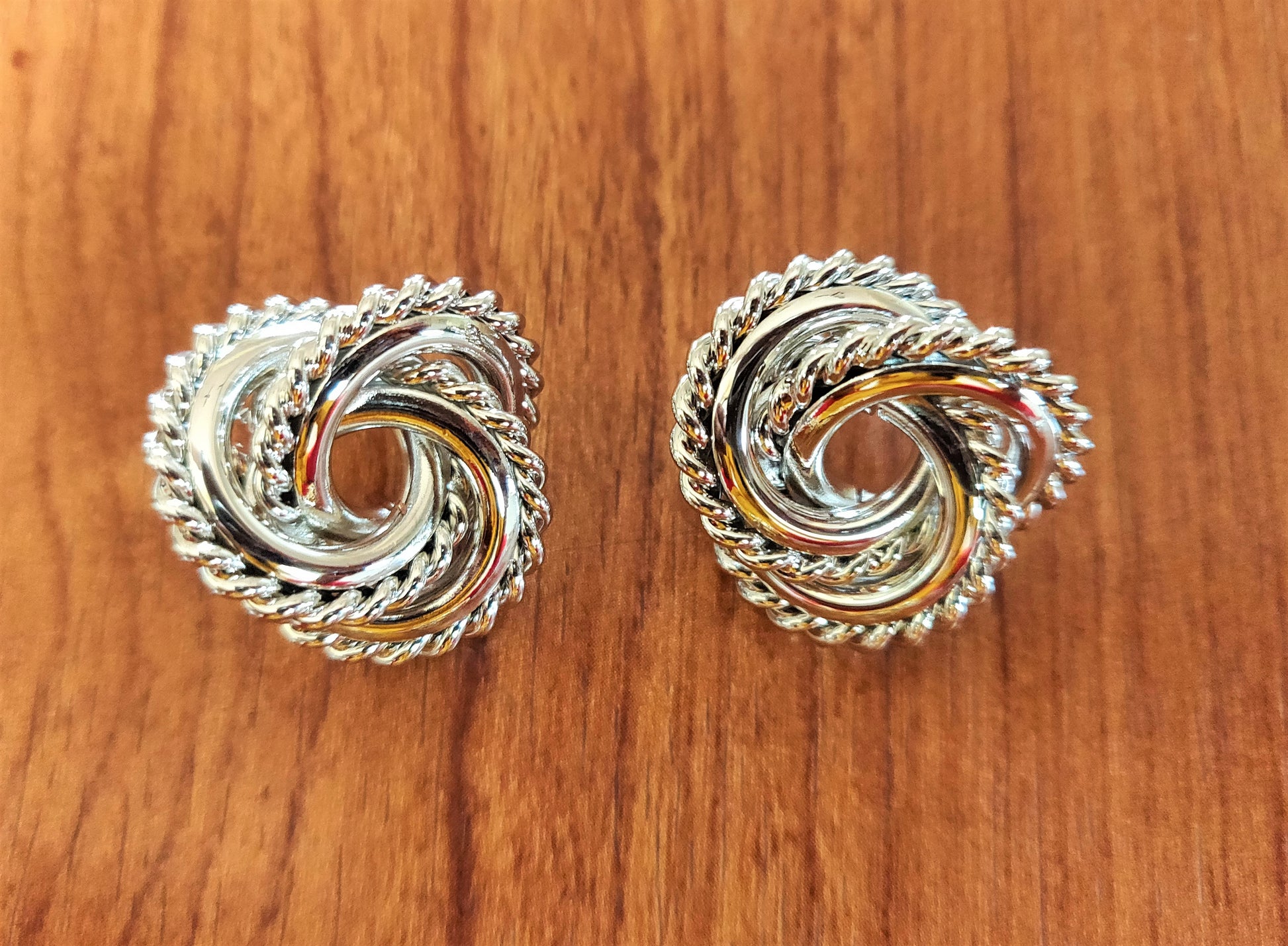 Twisted Loop Earrings - GlitterGleam