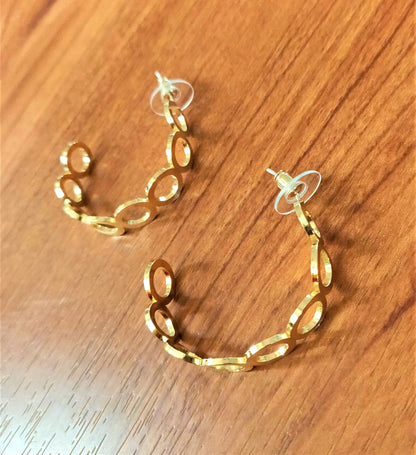 Designer Coiled Hoop Stud - GlitterGleam